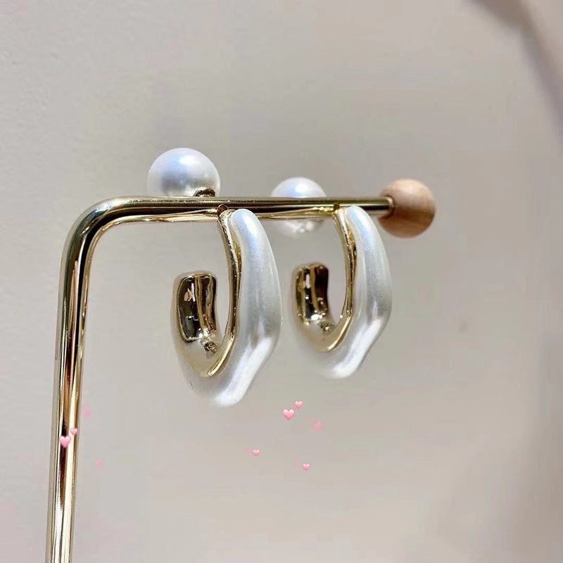 Fashion And Irregular Design Cold Wind And Simple Temperament Earrings